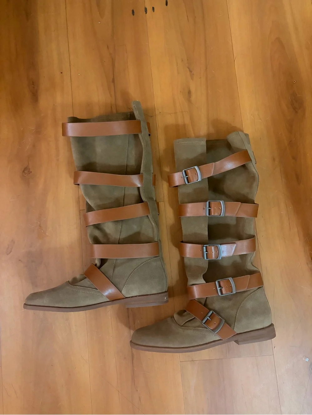 Steve Madden Taupe Indio Boots